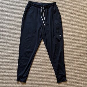 Vuori Men's Black Sunday Jogger Pants